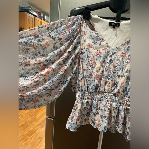 1. State V-Neck Floral Dress in Blue and Cream - Picture 2 of 10